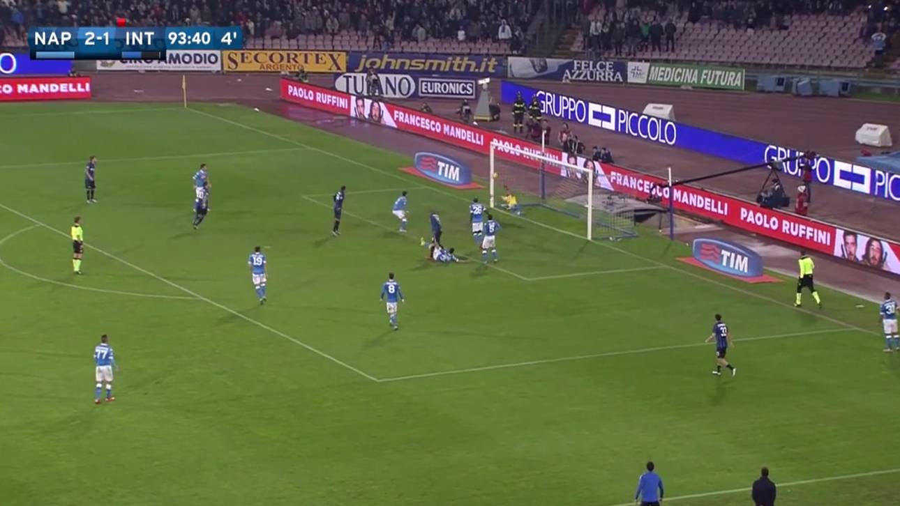 Napoli bezwingt Inter in irrem Topspiel