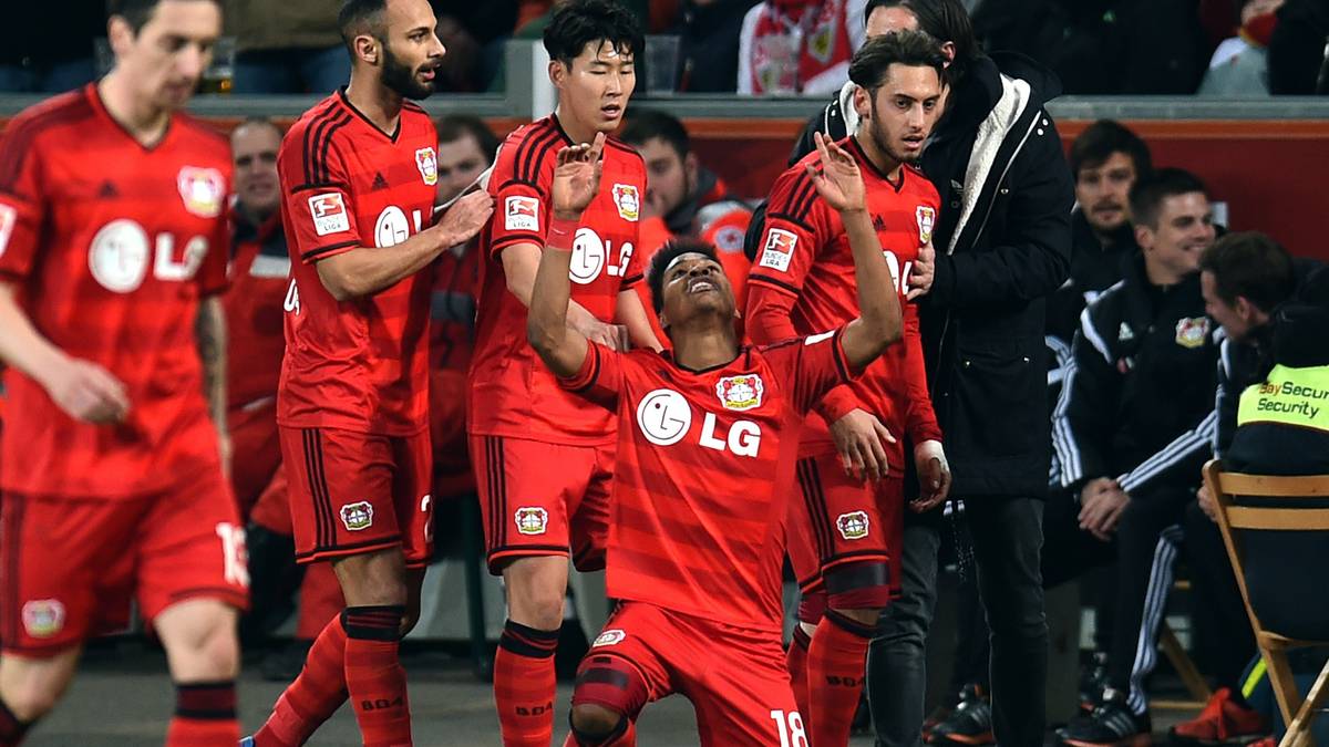 Wendell dankt Gott, die Kollegen gratulieren