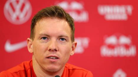 Der Trainer von RB Leipzig spricht über die Reaktionen der Spieler auf den Restart und die Chance Anweisungen der Kollegen mitzuhören.