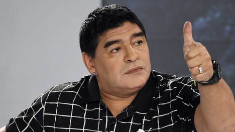 Diego Maradona läuft in Bogota auf