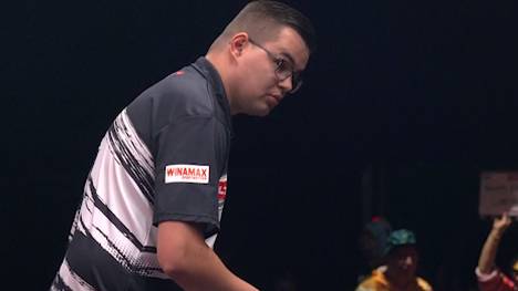 Vize-Weltmeister Gian van Veen scheitert im Achtelfinale der European Darts Trophy überraschend an seinem Landsmann Wessel Nijman. Die Nummer drei der Welt verliert deutlich mit 1:6.