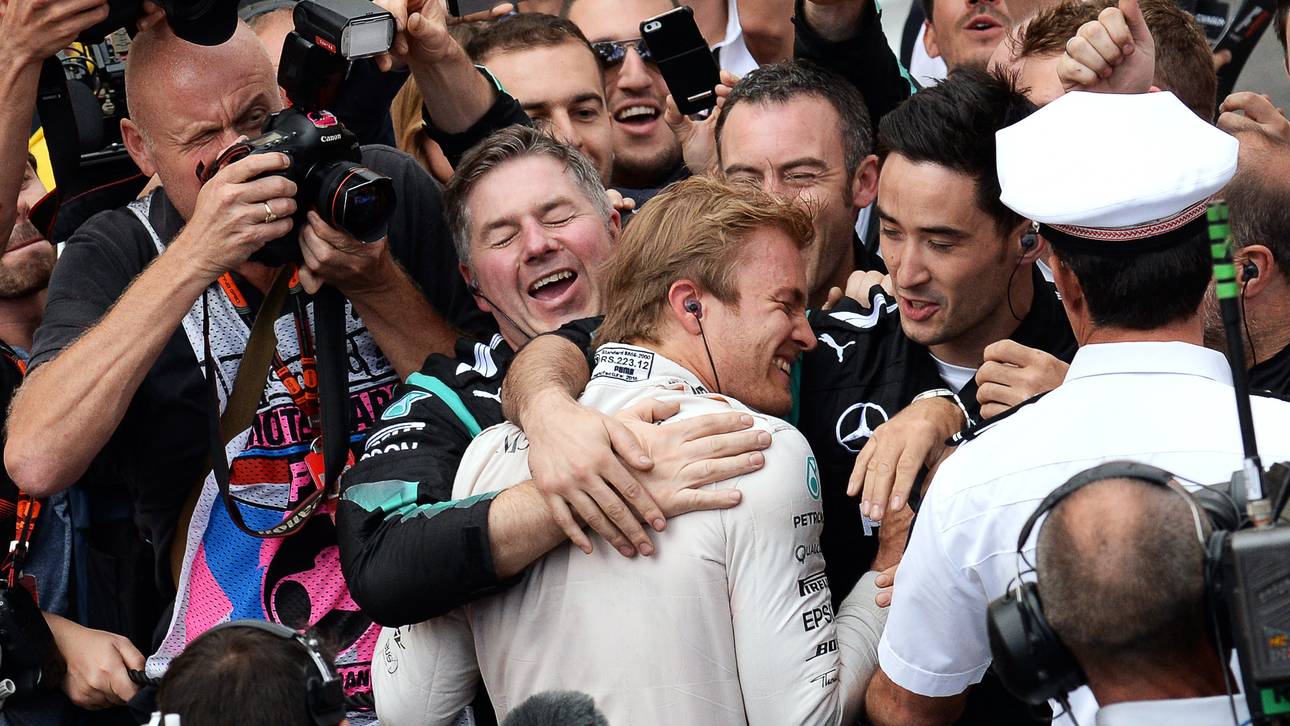 Hamilton-Crew sorgt für Rosbergs Sieg