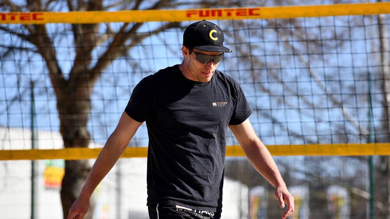 Beachvolleyballer Paul Becker, der mit Armin Dollinger ein Team bildet, sorgt sich um die Zukunft seines Sports