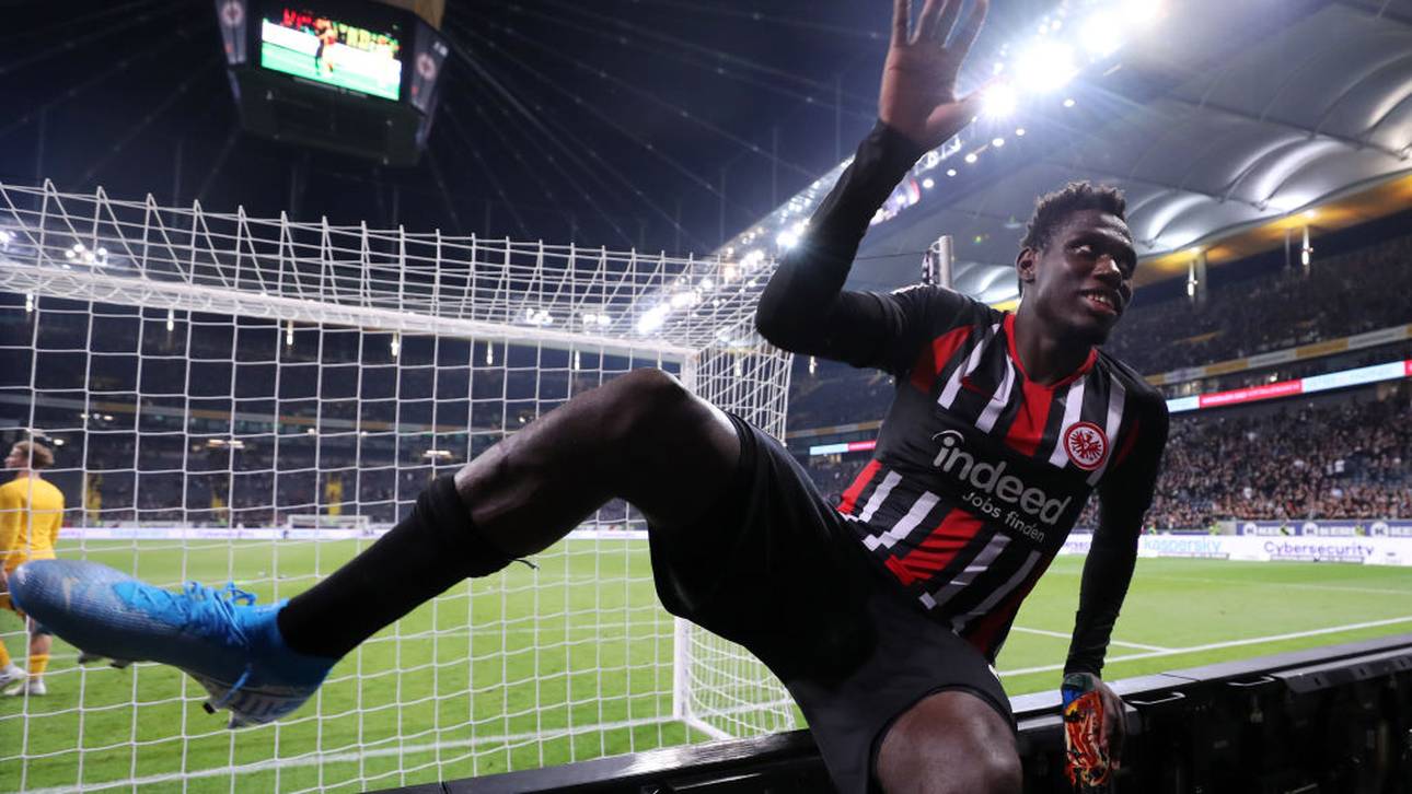 Da Costa verklagt seine Mutter