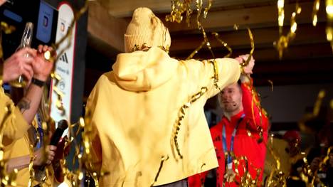 Im Skeleton gibt es zwei weitere Medaillen für Deutschland. Im Mixed Team holen Susanne Kreher und Axel Jungk die Silbermedaille. Bronze gewinnen Christopher Grotheer und Jacqueline Pfeifer.