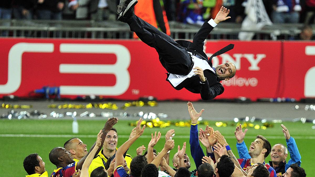 2007 wurde Guardiola zunächst Trainer der zweiten Mannschaft Barcelonas und übernahm 2008 das Cheftraineramt von Frank Rijkaard. In seinen vier Jahren bei den Katalanen gewann Guardiola unglaubliche 14 Titel, unter anderem das 'Sextuple' 2009 und den Champions League Titel 2009 und 2011. 2012 gab er dann bekannt, seinen Vertrag nicht verlängern zu wollen und verließ den Klub als erfolgreichster Trainer der Vereinsgeschichte. Nach einem Jahr Auszeit wurde Guardiola Trainer des FC Bayern, mit dem er dreimal in Folge im Halbfinale der Champions League ausschied. Zur neuen Saison übernimmt Pep den Trainerposten bei Manchester City