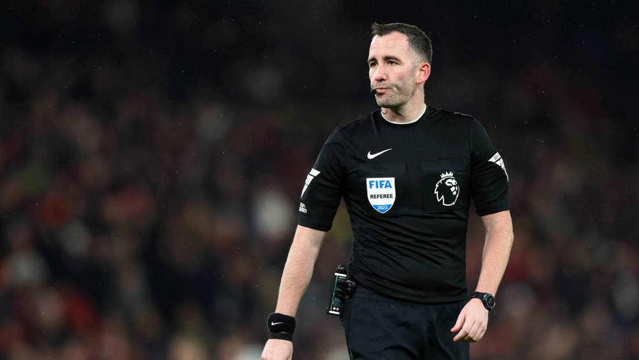 Linienrichter-Chaos! Fans lachen