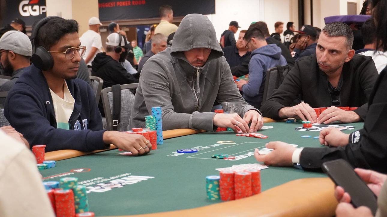 Max Kruse mit Royal Flush