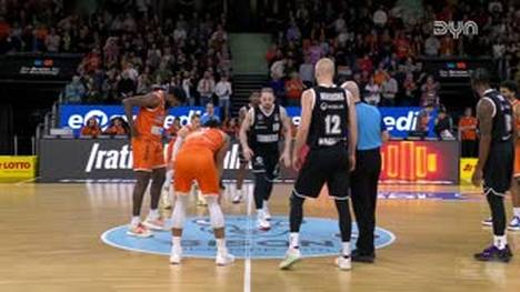 Spiel Highlights zu ratiopharm ulm - Veolia Towers Hamburg (1)