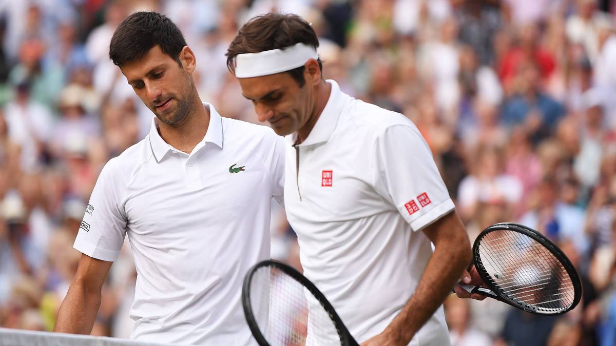 Letztlich muss sich Federer mit 6:7, 6:1, 6:7, 6:4 und 12:13 geschlagen geben und vergibt seine beiden Matchbälle beim Stand von 8:7 im fünften Satz. "King Roger" verpasst seinen 21. Grand-Slam-Titel, erobert jedoch mal wieder die Herzen der Fans und zeigt, warum er für viele als bester Tennisspieler aller Zeiten gilt. Auch mit 38 Jahren hat Federer noch lange nicht genug