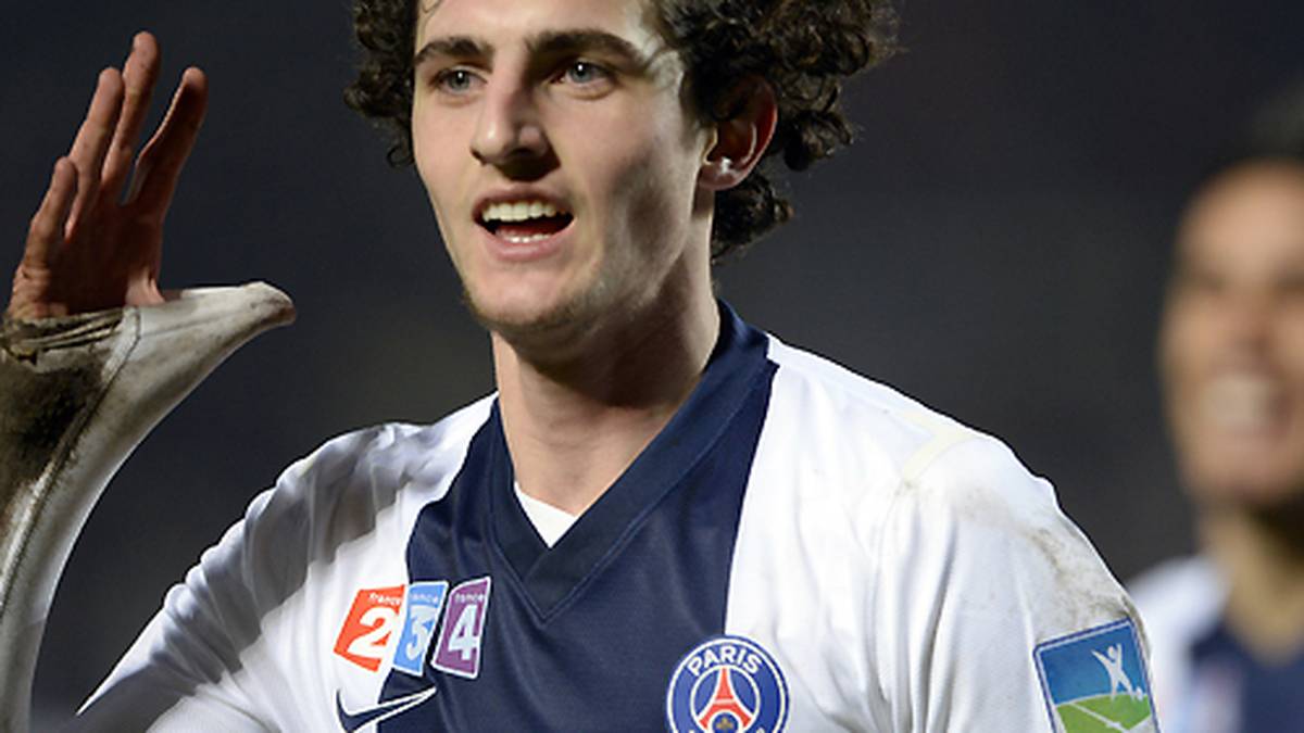 ADRIEN RABIOT, (DEFENSIVES MITTELFELD, 21 JAHRE, PARIS SAINT-GERMAIN, FRANKREICH): Ein eleganter Raumdeuter im defensiven Mittelfeld, der aber, wenn es sein muss, auch Grätschen kann. Erinnert ein wenig an den jungen Michael Ballack, aber etwas defensiver ausgerichtet als der Deutsche als junger Spieler.