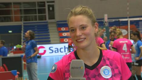 Der VC Wiesbaden schlägt den Deutschen Meister aus Dresden zum zweiten Mal in der laufenden Saison. Geburtstagskind Pia Leweling verrät im Interview, warum sie schon vor dem Spiel trotz der Außenseiterrolle mit einem Sieg gerechnet hat.