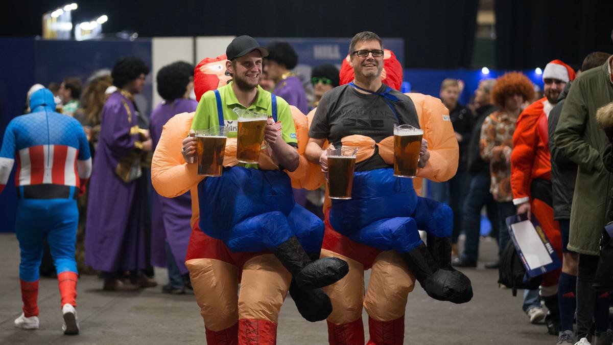 Van Gerwen gegen Anderson - bei so einem Traumfinale haut es die Fans glatt von den Beinen