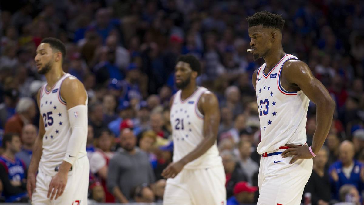 Auch nach dem Trade zu den Sixers lief es nicht komplett rund, Butler und Embiid beschwerten sich über zu wenig Spielanteile. "Jimmy Buckets" stieg nun aus seine Vertrag aus - die Sixers könnten das dritte Team in Serie sein, dass er in Probleme stürzt