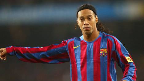 Die Barca-Stars (hier: Ronaldinho) spielten lange ohne Werbung auf der Brust