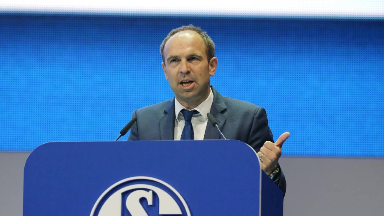 Wegen anonymer Anfeindungen und Bedrohungen: Schalke-Vorstand Jobst legt Amt nieder