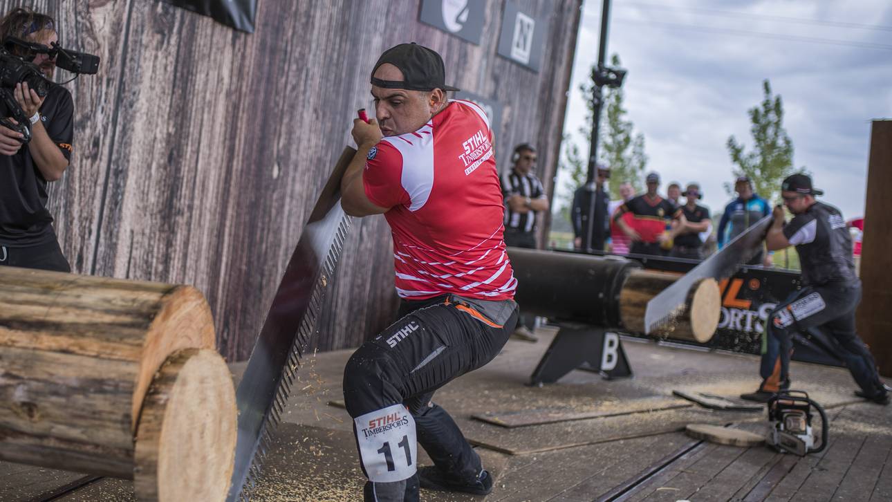 Timbersports: Sägen mit 240 km/h!