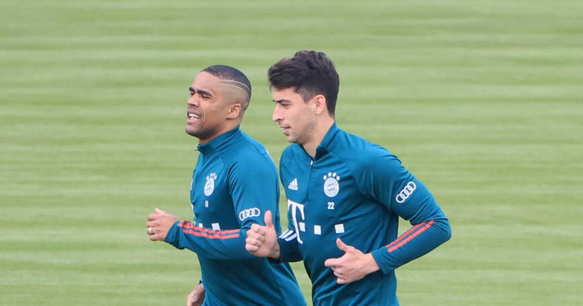 Douglas Costa and Tiago Dantas leave FCB