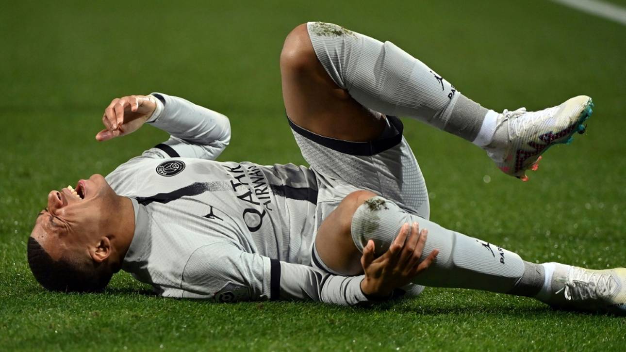 Erst verschossen, dann verletzt: PSG sorgt sich um Mbappe