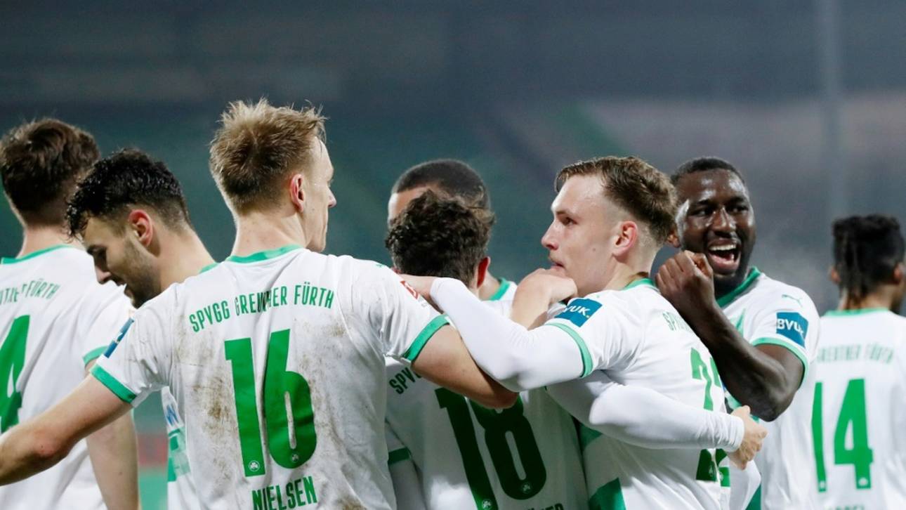 2. Liga: Fürth auf Rang zwei, Braunschweig punktet für den Klassenerhalt