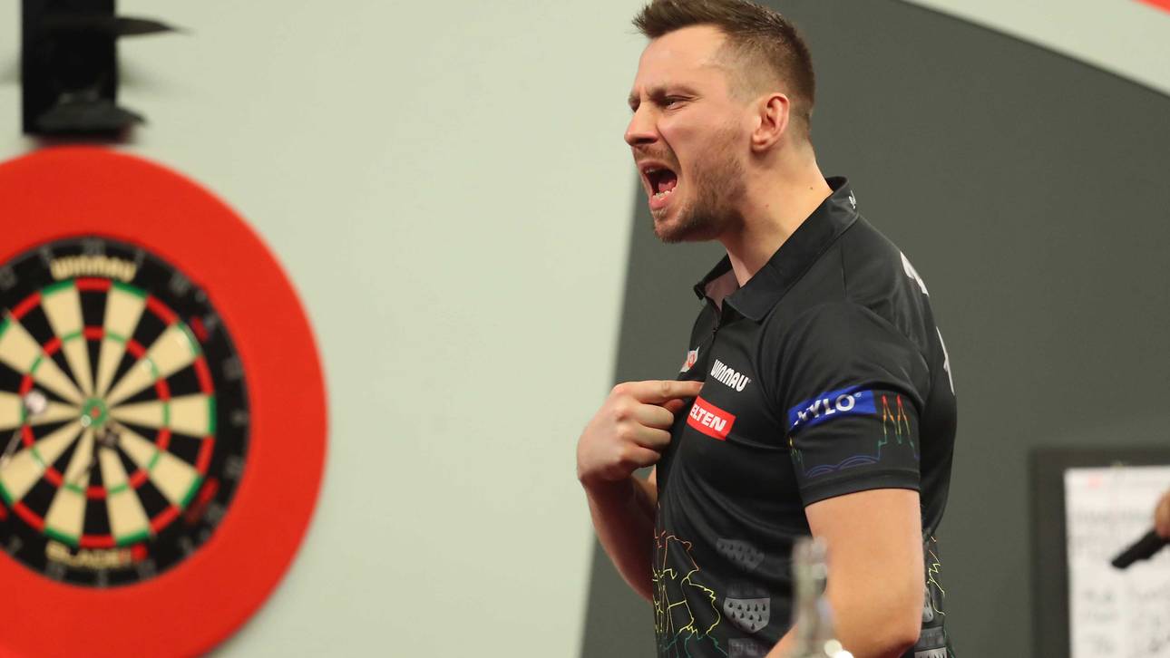 Coup! Hempel bei Darts-WM weiter