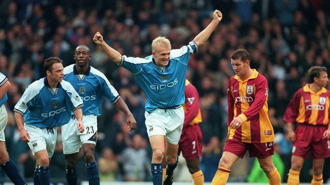 Alf-Inge Haaland celebrates a goal for Manchester City