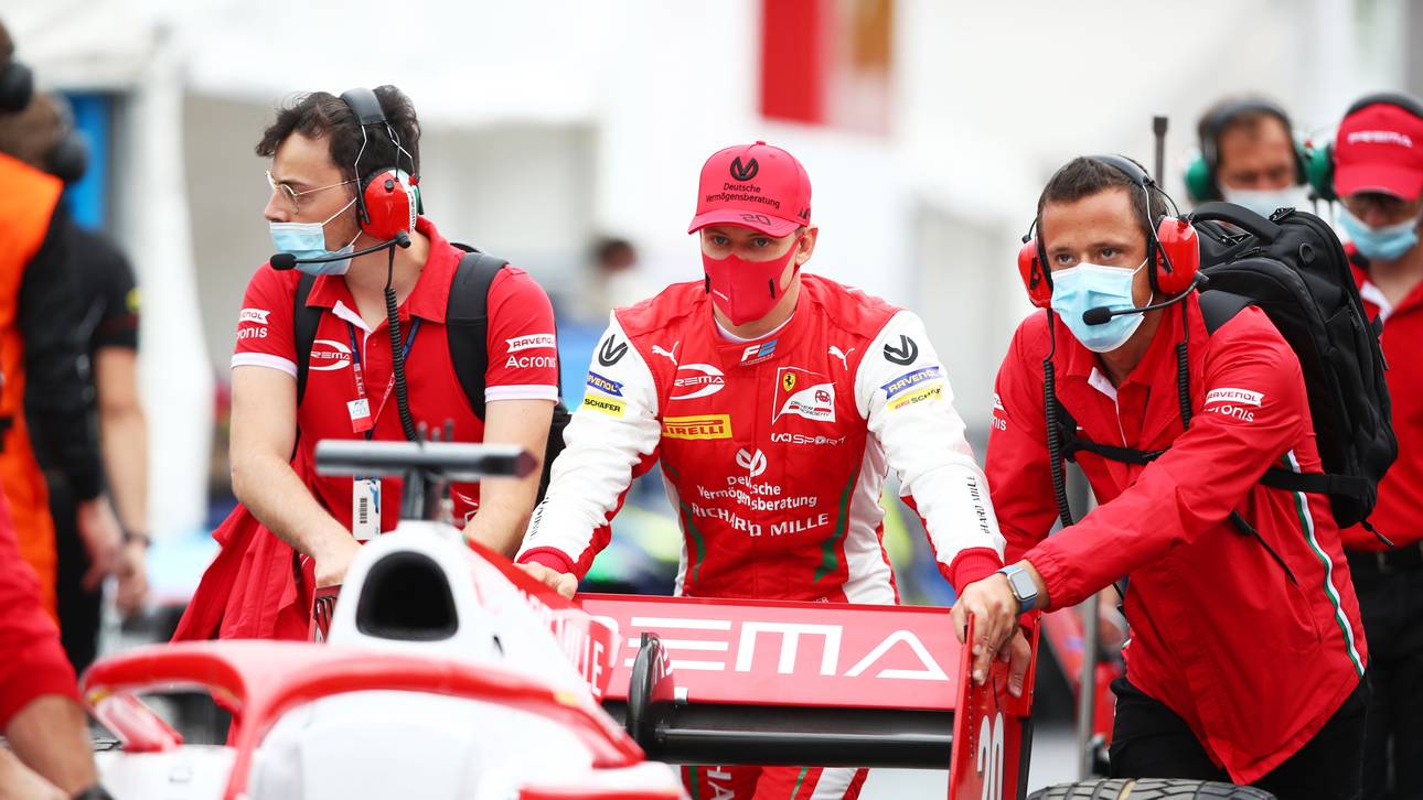 Schumacher löst Unterbrechung aus