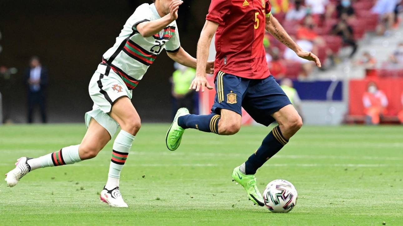 Spanien: Kapitän Busquets zurück