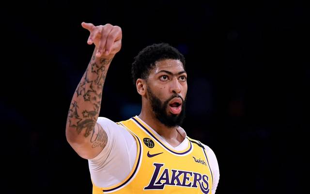 Nba Anthony Davis Bei Lakers Sieg Verletzt Raus Isaac Bonga Mit Double Double