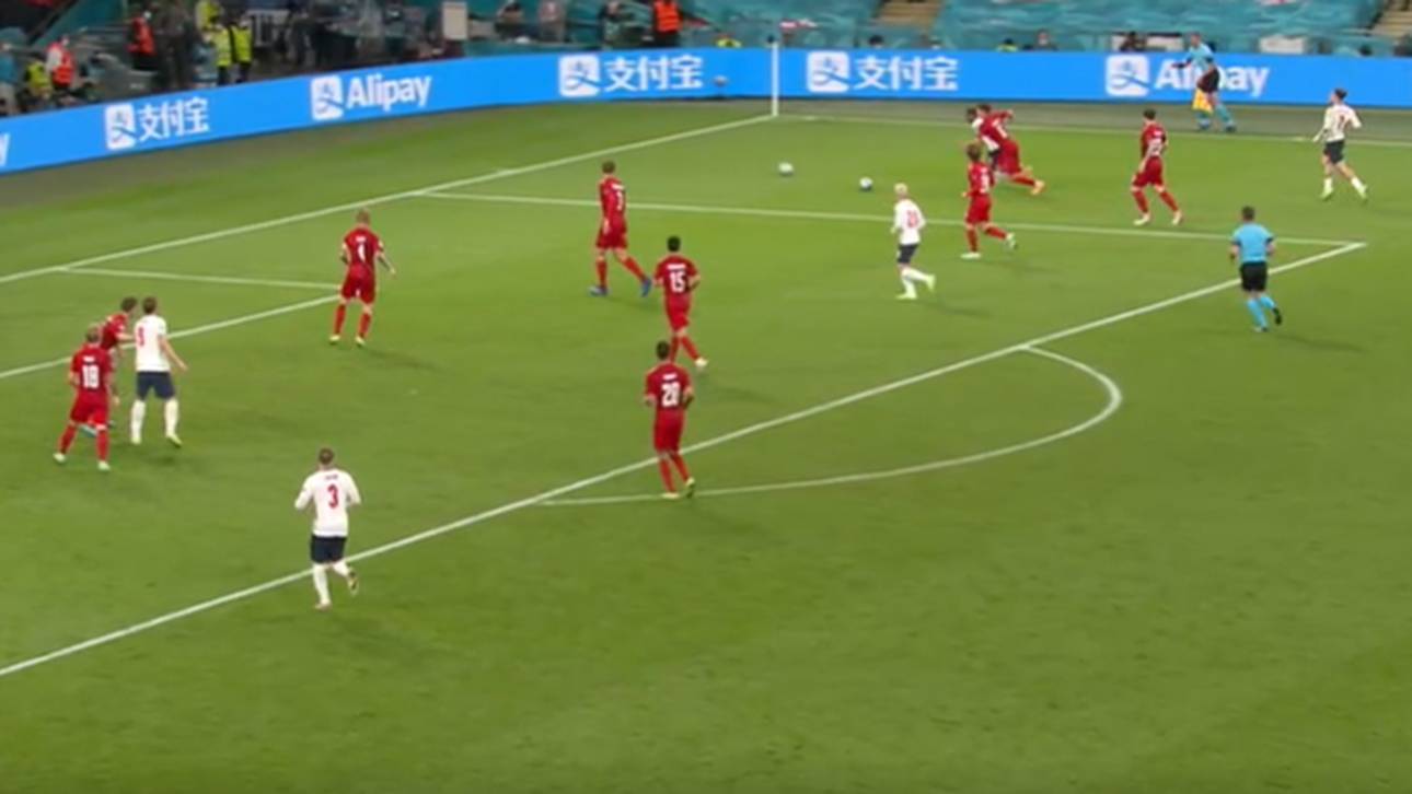 2. Ball: Wirbel bei England-Sieg