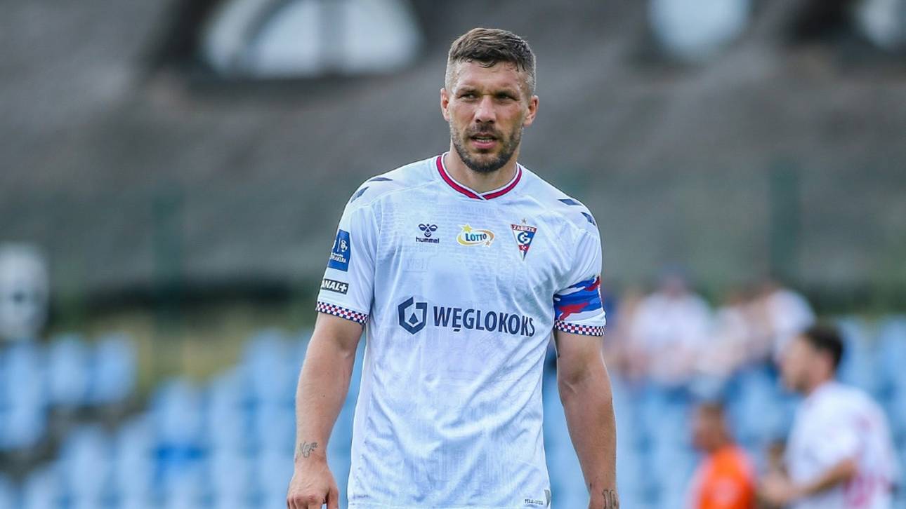 Traumtor von Podolski aus mehr als 50 Metern Entfernung