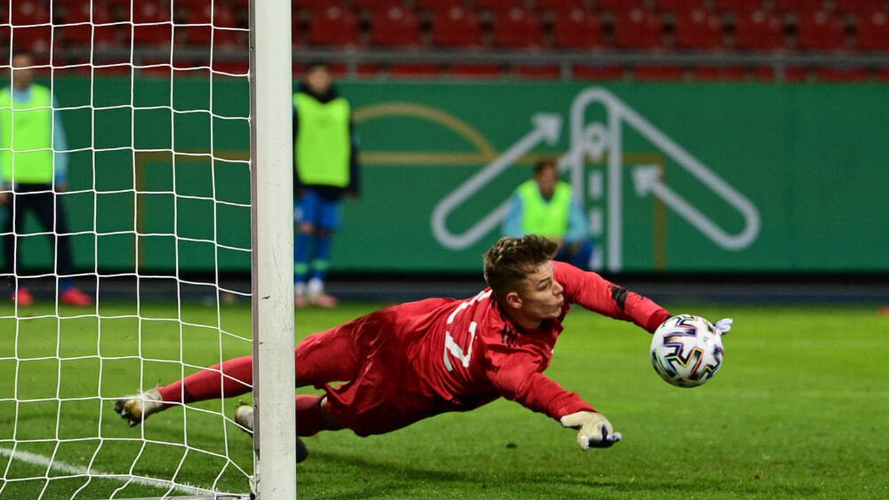 Dahmen rettet schwache U21