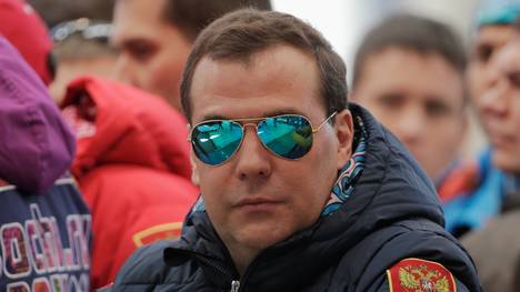 Der russische Ministerpräsident Dmitri Medwedew kontert den Dopingvorwürfen