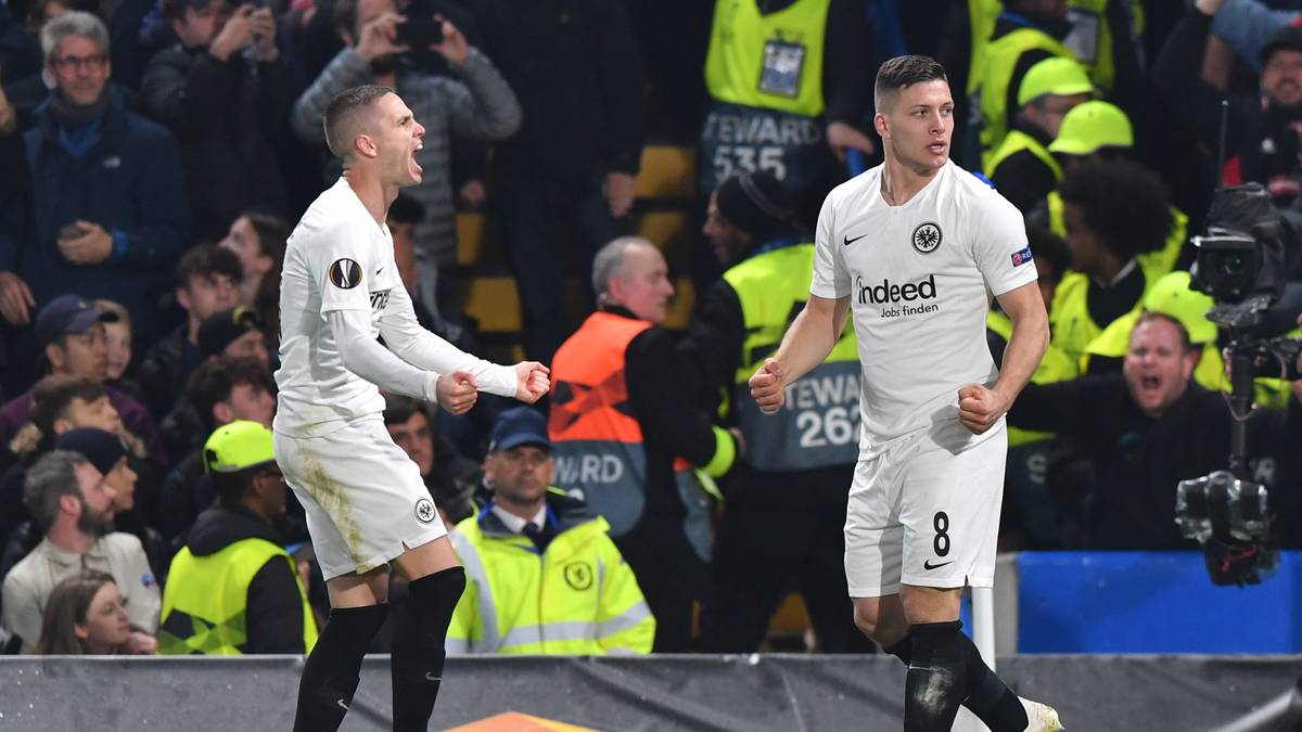 EINTRACHT FRANKFURT - 4-8: Der Eintracht droht nach überragender Saison das Horrorszenario. Bei einer Niederlage könnten die Hessen den EL-Platz verlieren - ausgerechnet jetzt geht es gegen den FC Bayern. Die Frankfurter werden noch einmal alles geben, schließlich ist mit Platz vier sogar die Champions League noch drin