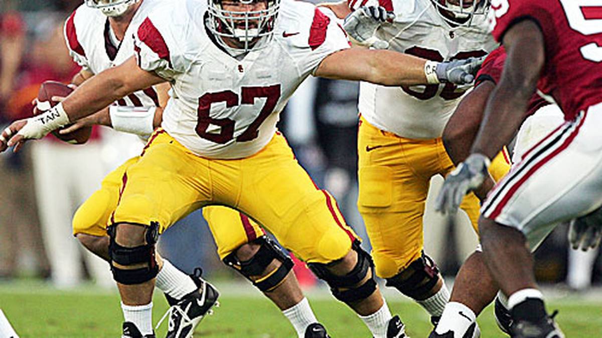 RYAN KALIL (Offensive Line/Center; USC; Carolina Panthers): Die carrollsche Schule bringt Kalil den Titel des besten Lineman der Pac-12-Conference im Jahr 2006 und eine Saison später einen Platz im Kader der Carolina Panthers, die den Ex-Trojan in Runde 2 an 59. Stelle auswählen. 2011 unterschreibt der viermalige Pro-Bowler einen Sechsjahres-Vertrag über 49 Millionen Dollar und wird zum bestbezahlten Center der NFL-Geschichte
