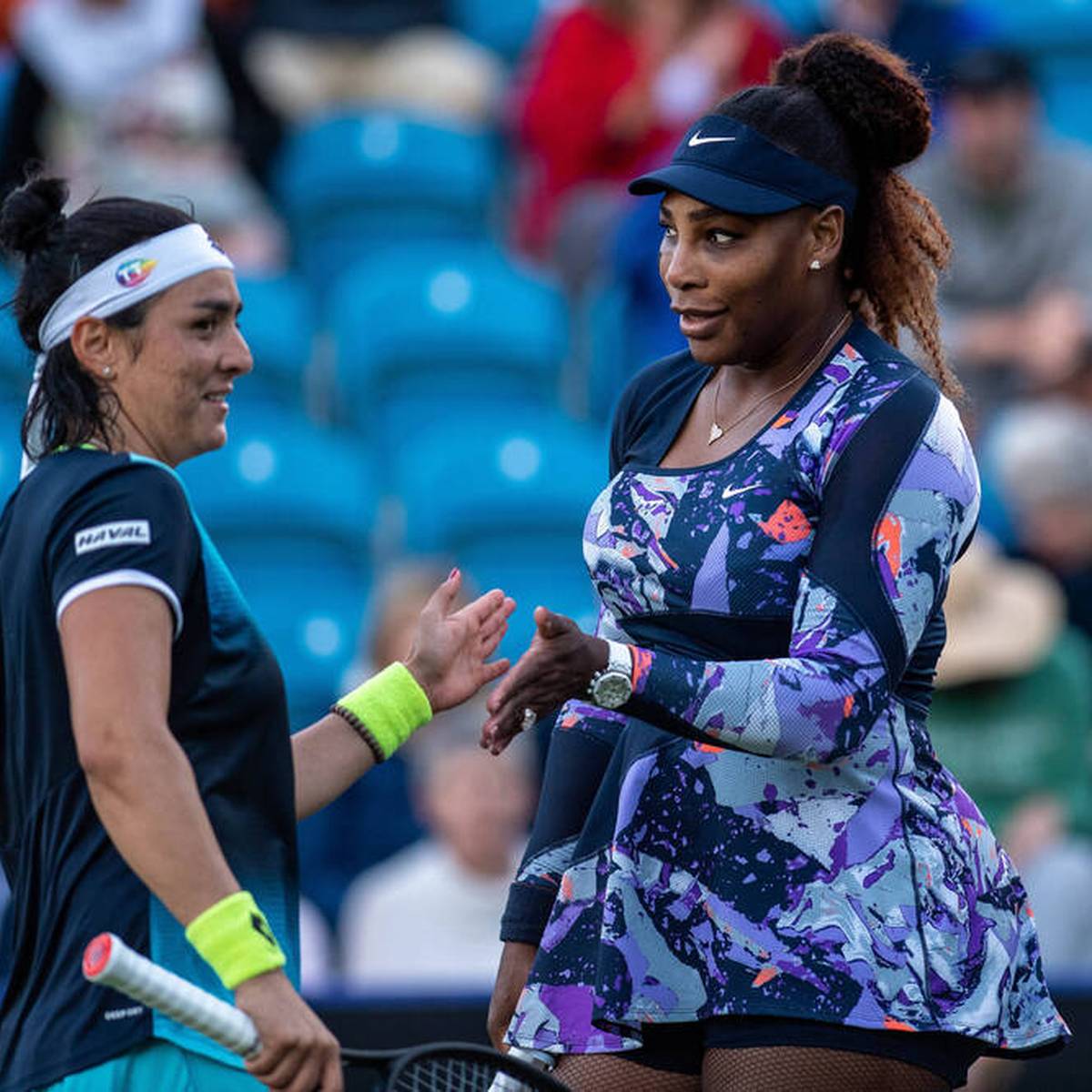 Die kurze Wimbledon-Vorbereitung ist für Rückkehrerin Serena Williams bereits beendet. Doppel-Partnerin Ons Jabeur verletzte sich in Eastbourne.