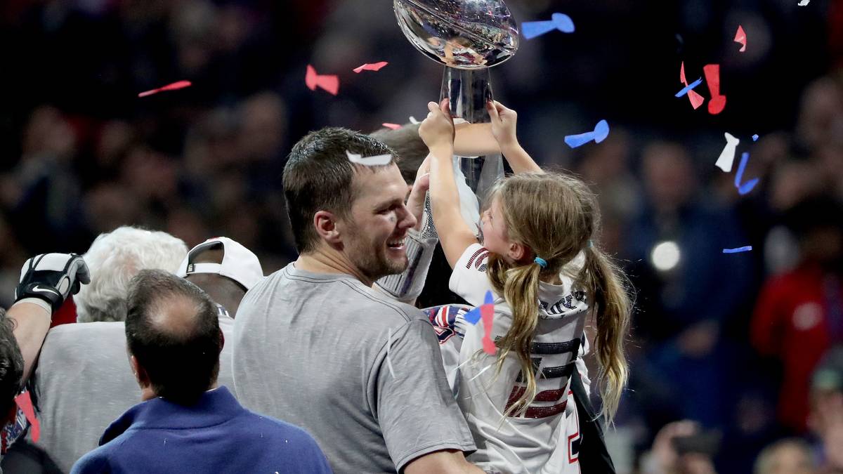 Die Kleine ist ganz aus dem Häusschen...