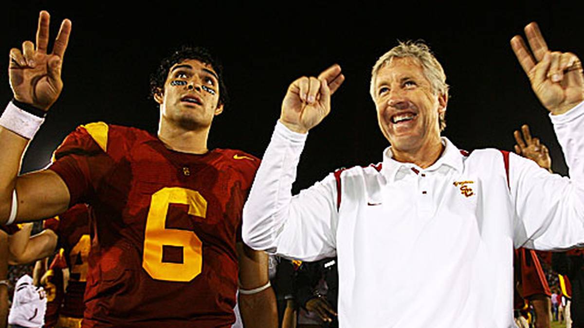 MARK SANCHEZ (Quarterback; USC; Philadelphia Eagles): Sanchez hatte es besonders eilig, in die NFL zu kommen. Der Spielmacher steht nur ein Jahr in Diensten des Masterminds und bezahlt seine Ungeduld bei den großen Jungs der NFL. 2009 an Nummer 5 gedraftet kann er sich weder in New York noch in Philly durchsetzen und wird eher durch Peinlichkeiten wie den "Butt Fumble" als durch Heldentaten bekannt