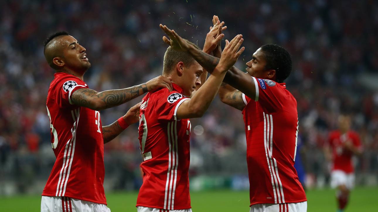 Bayern startet mit Kantersieg