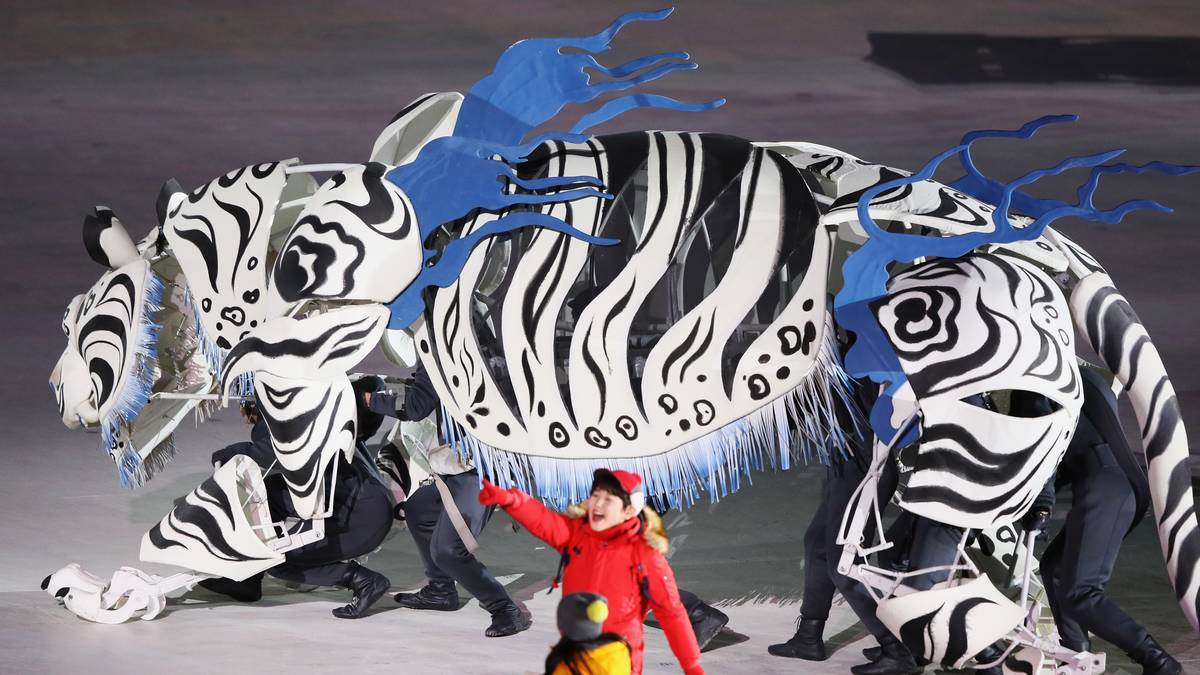 Auch der Tiger ist los. Soohorang, ein weißer Tiger, ist das Maskottchen der Spiele