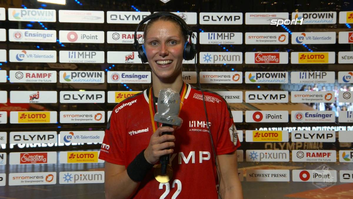 Xenia Smits von der SG BBM Bietigheim im Interview nach dem DHB-Pokalsieg