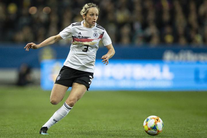 Fussball Nadine Angerer Kampft Fur Bessere Bezahlung Fur Frauen