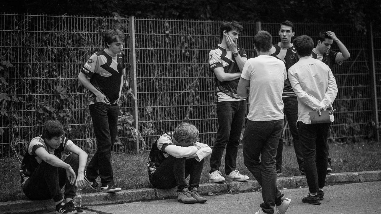 Origens Achterbahnfahrt in Europa