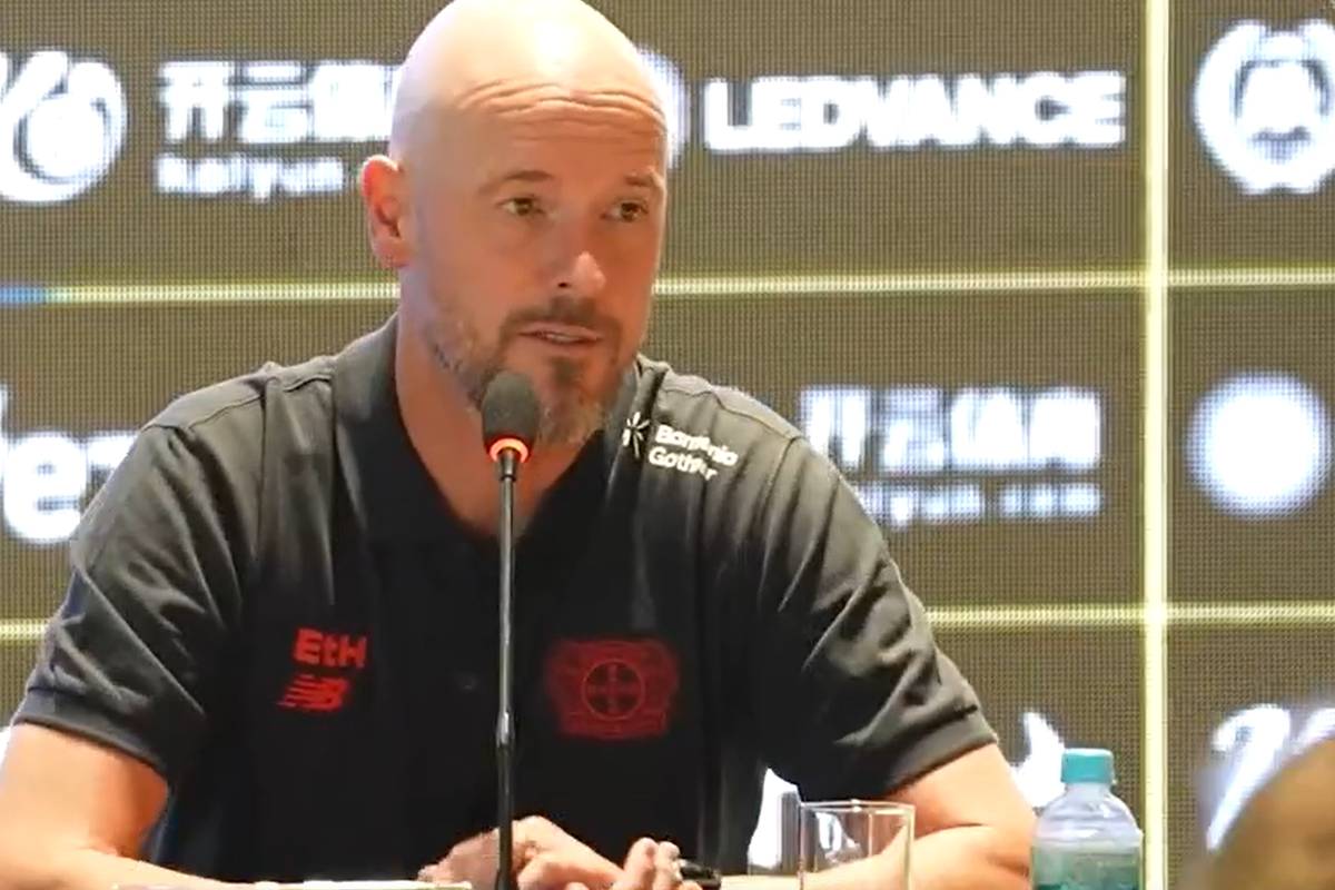 In seinen vorherigen beiden Stationen holte Erik ten Hag Antony stets per Transfer. Der Niederländer schwärmt weiterhin von seinem ehemaligen Schützling, stellte jedoch klar, dass ein Wechsel zur Werkself vorerst vom Tisch sei.