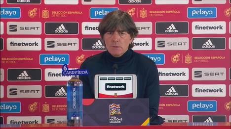 Kritische Fragen nach dem 0:6-Debakel für Joachim Löw: Was sagt der Bundestrainer zu seiner Zukunft - und zu einer Rückkehr von Hummels, Boateng und Müller?