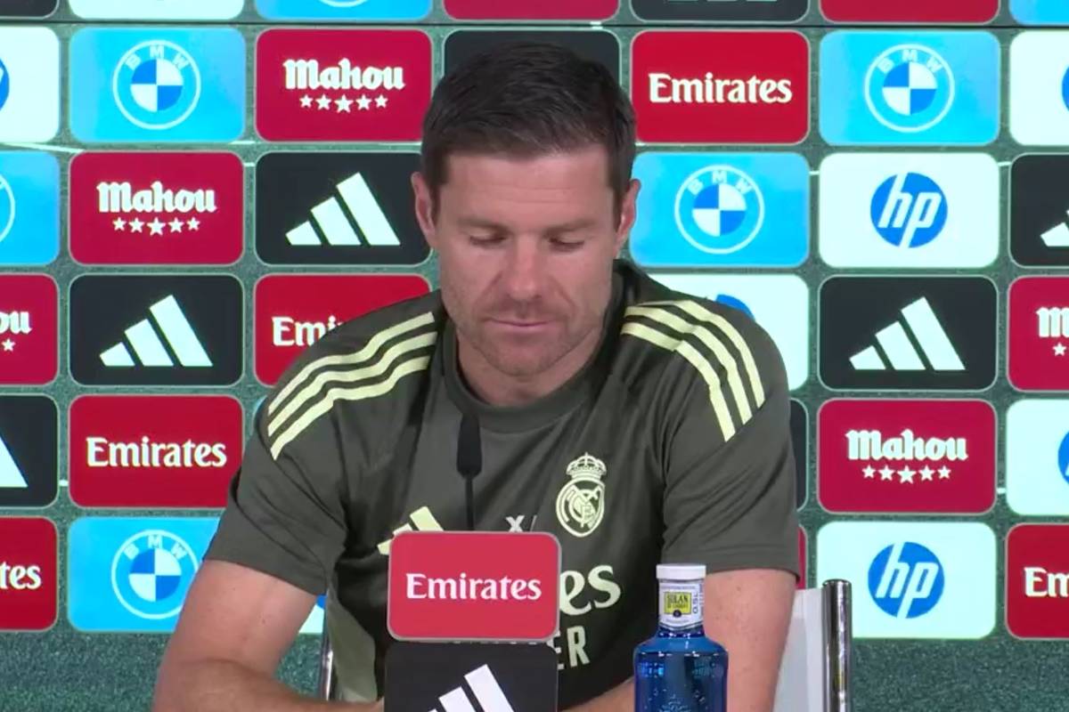 Real-Trainer Xabi Alonso zeigt sich zufrieden mit seinem Kader, betont jedoch, dass die Königlichen auf mögliche Wechsel vorbereitet sein müssen – auch im Hinblick auf Rodrygo.