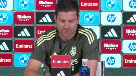 Real-Trainer Xabi Alonso zeigt sich zufrieden mit seinem Kader, betont jedoch, dass die Königlichen auf mögliche Wechsel vorbereitet sein müssen – auch im Hinblick auf Rodrygo.