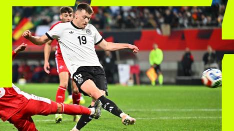 Der VfL Wolfsburg gibt Dzenan Pejcinovic ab. Als Ablöse für das Offensivtalent stehen 25 Millionen Euro im Raum. Außerdem erlebt Niclas Füllkrug einen weiteren Tiefschlag in seiner Karriere bei West Ham United.