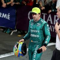 In einem kuriosen Nachspiel des Saudi-Arabien-Grand-Prix bekommt Fernando Alonso seinen Podiumsplatz erst aberkannt und dann doch zurück. Die FIA steht blamiert da.