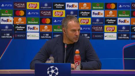 Der FC Barcelona führt in der Champions League den FC Bayern vor. Auf der anschließenden Pressekonferenz holt Trainer Hansi Flick zu Ausführungen aus, die der Konkurrenz Sorgen bereiten müssen.